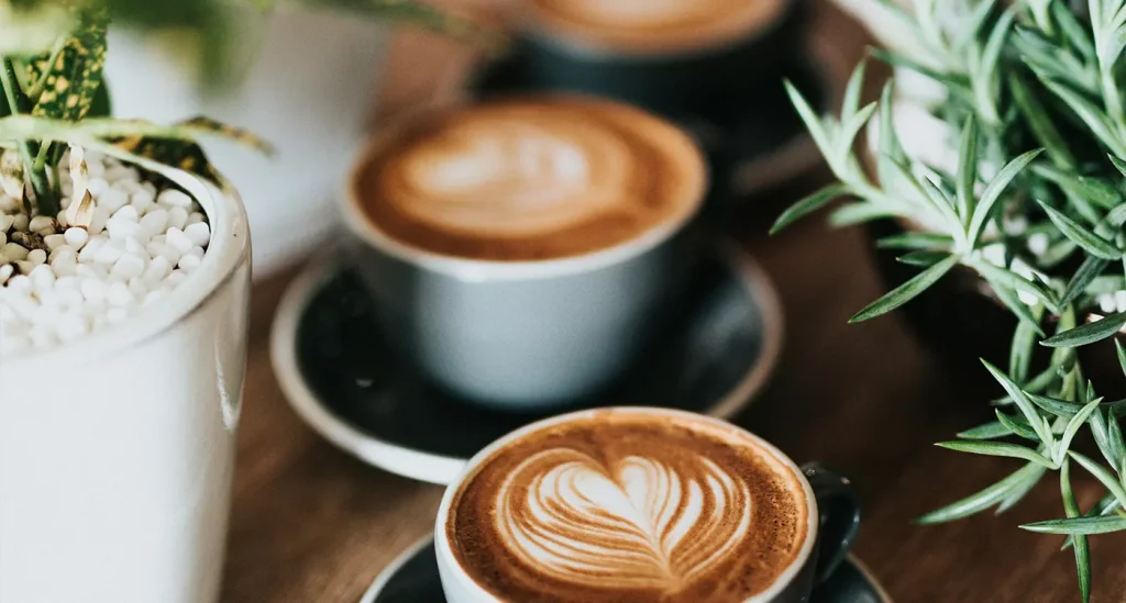 eysserhaus-passage-bayreuth-shopping-innenstadt-marktplatz_cafe